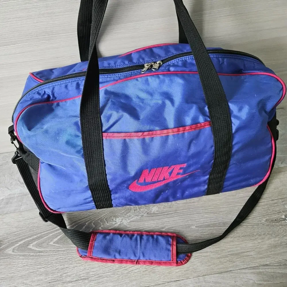 Nike Duffle‎ Gym Bag Retro Vintage 90s Y2K Colorful Purple Pink Strap Zip